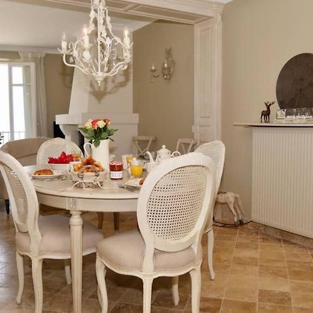 Bord De Mer - Ac, Wifi, Chic, Sea View, Beach 2 Minutes Walk Antibes Zewnętrze zdjęcie